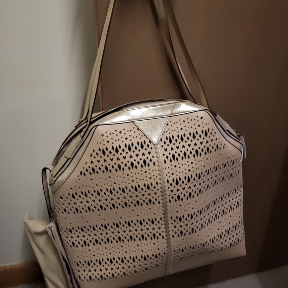 Stella & Dot Tote - Picture 1 of 3
